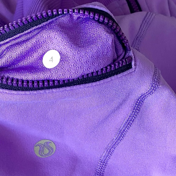 RARE Lululemon Run: Free Bird Spirit Pullover - Picture 9 of 9